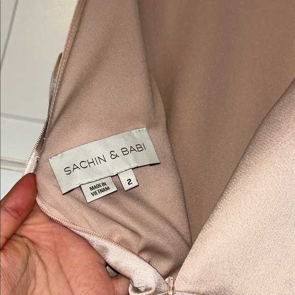 Sachin & Babi gown - Picture 8 of 9